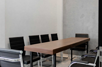 Ruang Rapat (Meeting Room) Kertajaya Kapasitas 10 Pax