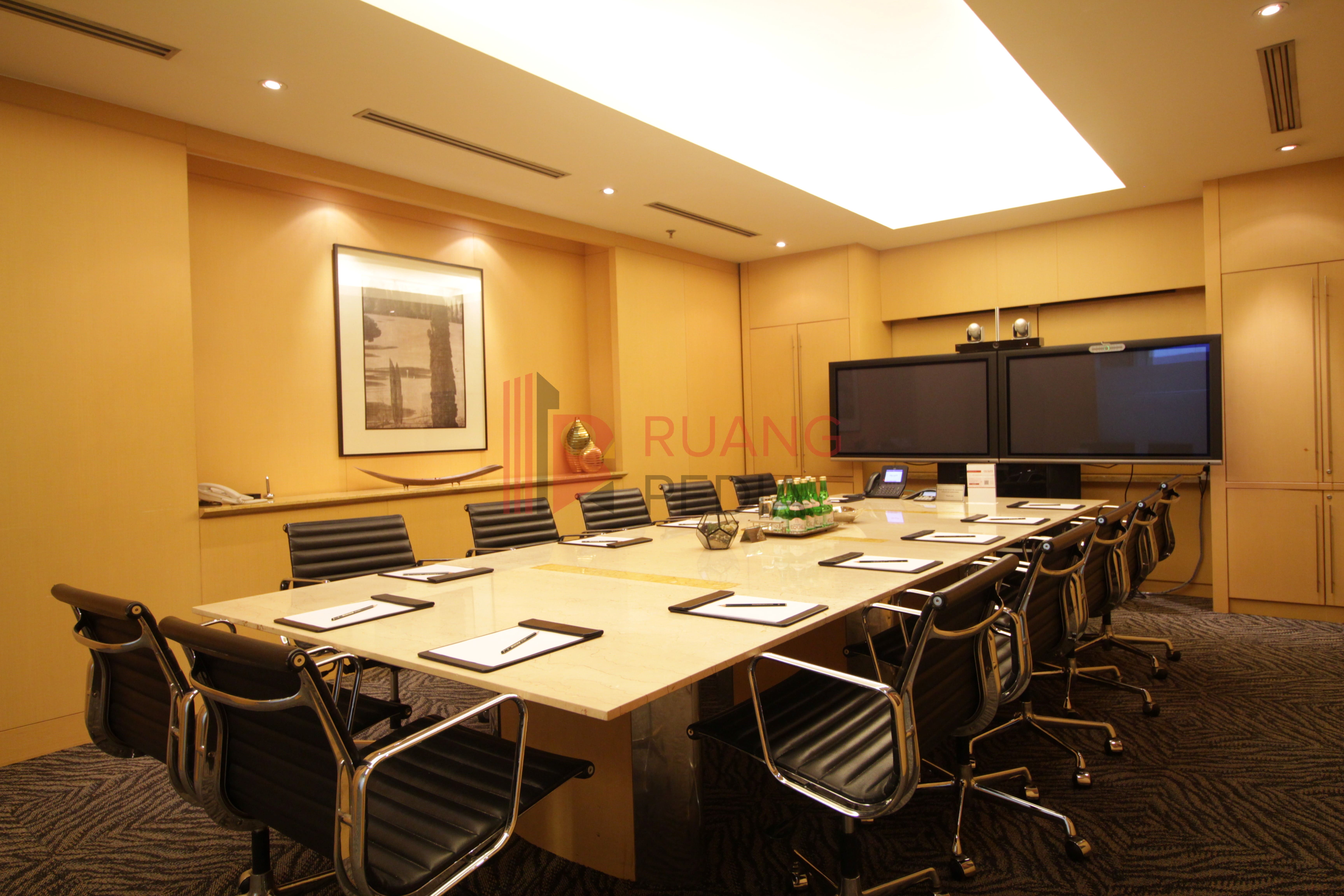 Ruang Kantor (Service Office) Wisma GKBI No View Room - 4 Pax