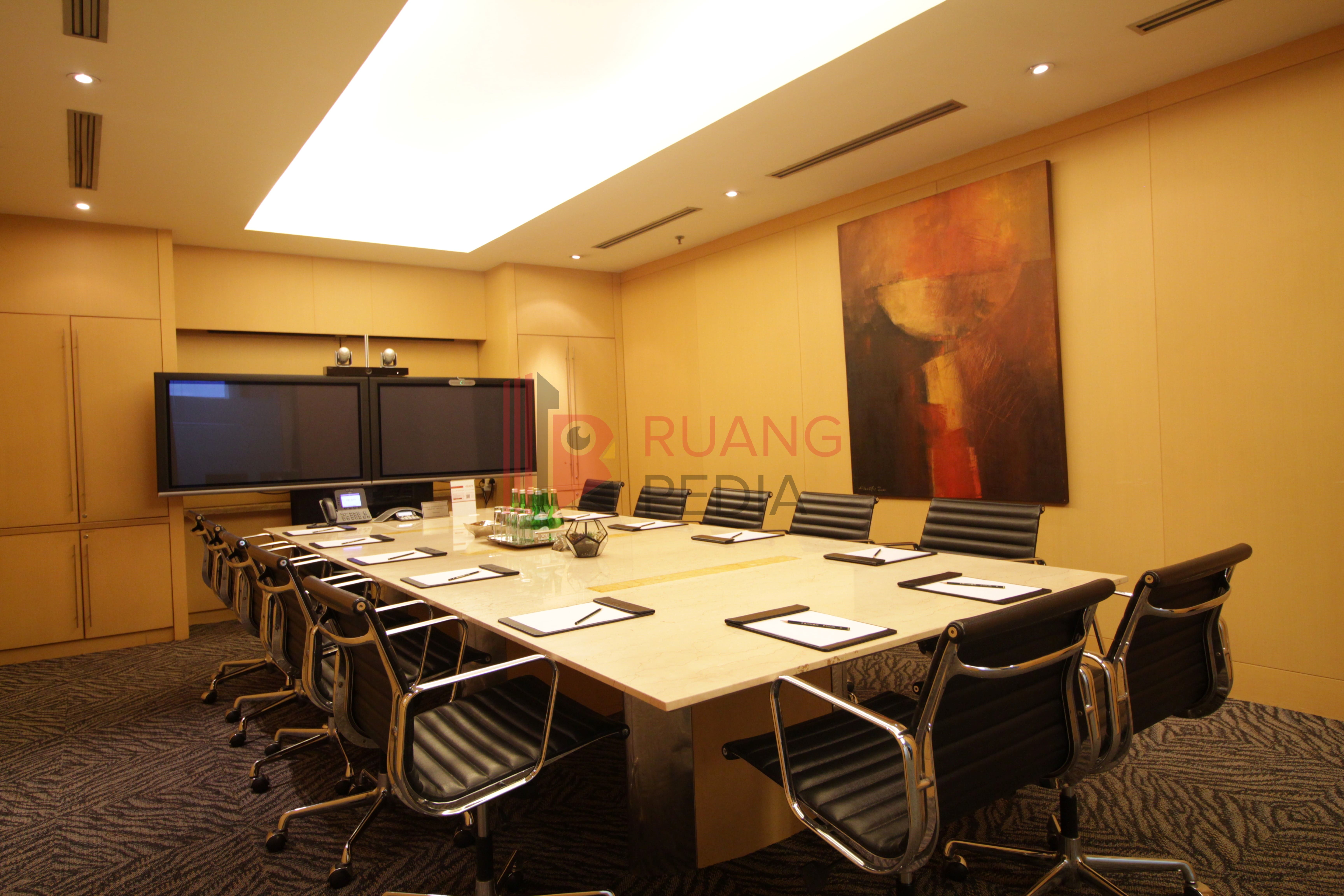 Ruang Kantor (Service Office) Wisma GKBI No View Room - 4 Pax