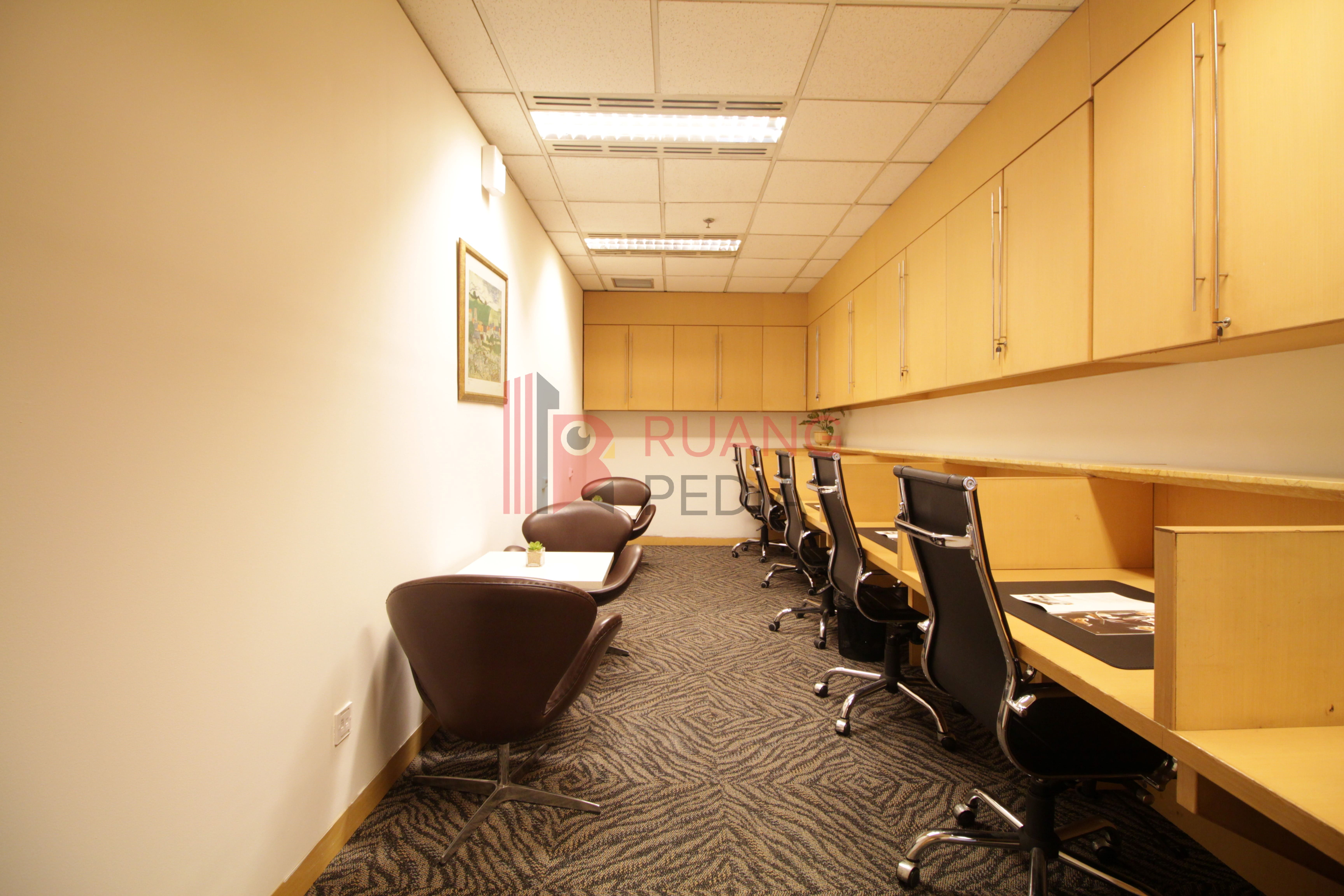 Ruang Kantor (Service Office) Wisma GKBI No View Room - 4 Pax